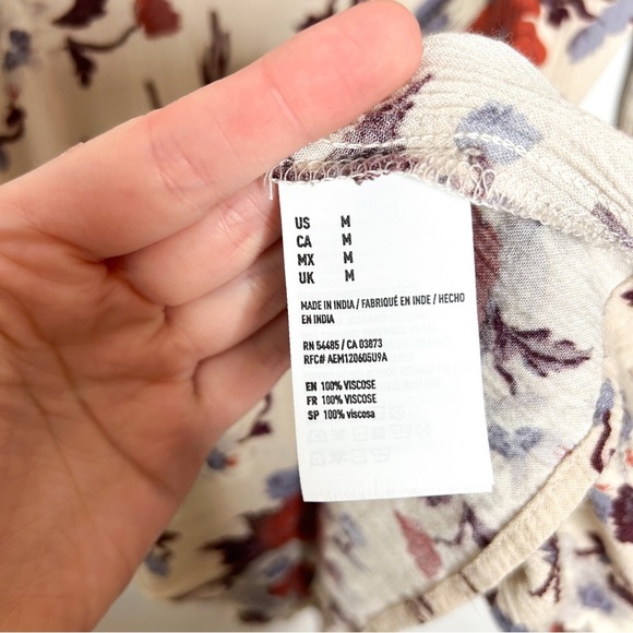 American Eagle Outfitters Boho Floral Print Lace Up Front Cold Shoulder Blouse M - Picture 3 of 6